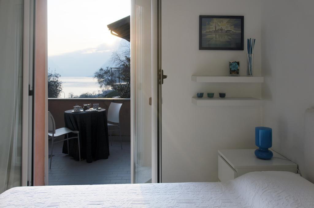 Ca' Eli 2 Apartamento Oliveto Lario Quarto foto